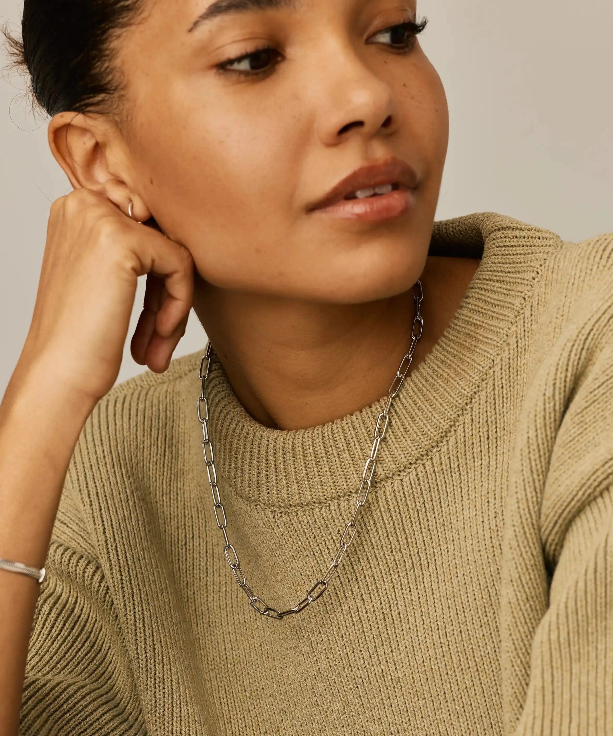 Alternative view of Classic Paperclip Chain Necklace | Platinum Plated