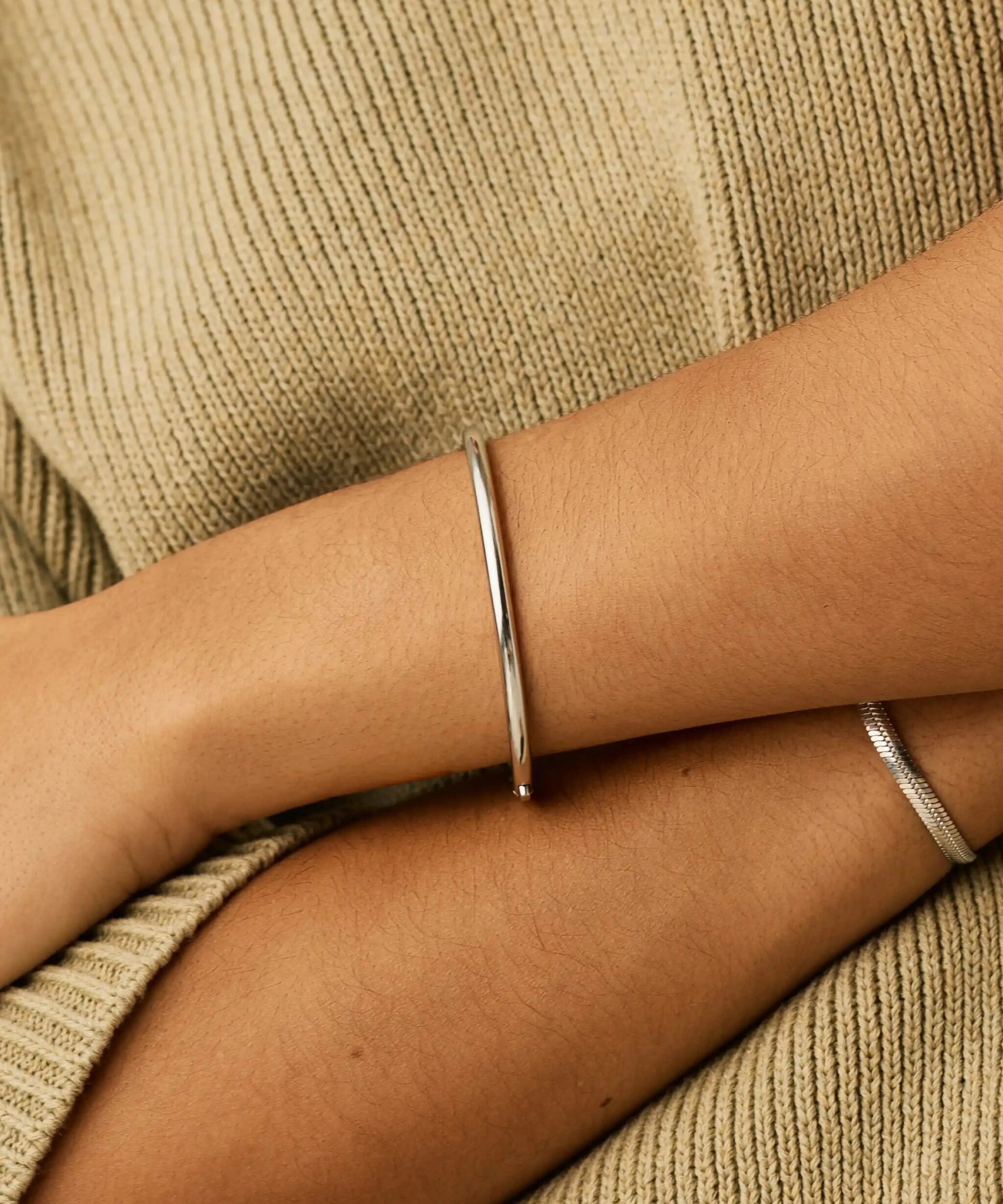 Alternative view of Classic Round Hinged Bangle | Platinum Plated
