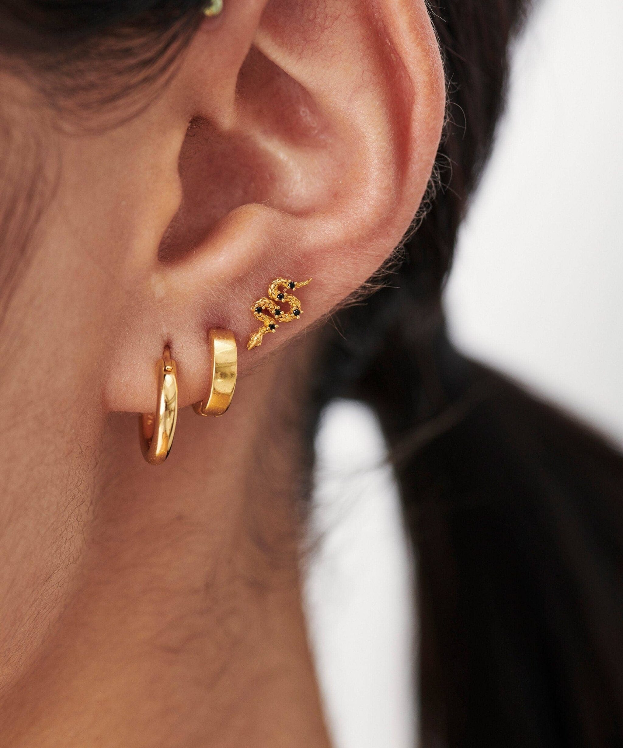 Alternative view of Harris Reed Serpent Single Stud Earring | Gold/Black Onyx