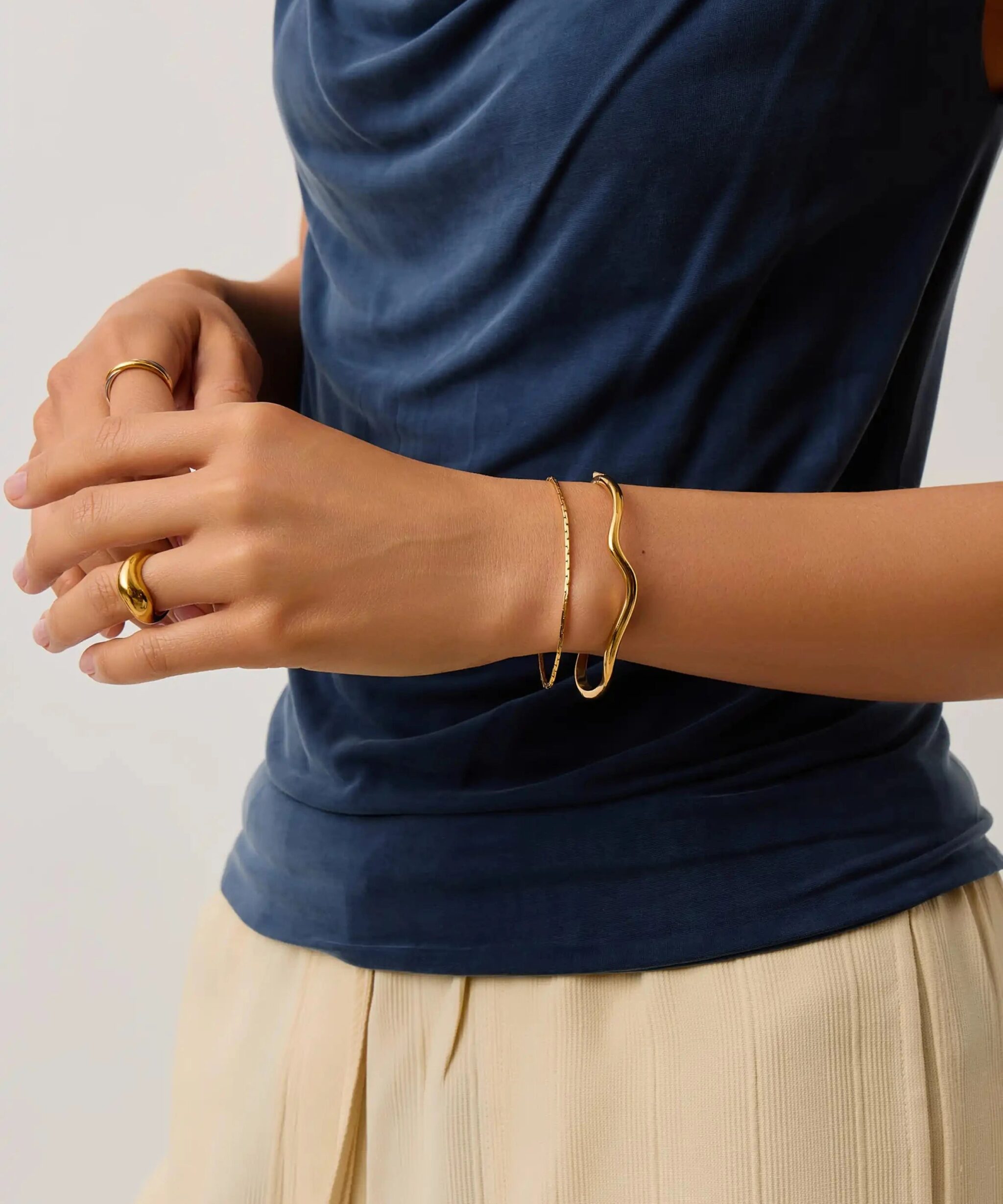 Alternative view of Molten Classic Hinged Bangle | 18ct Gold Plated