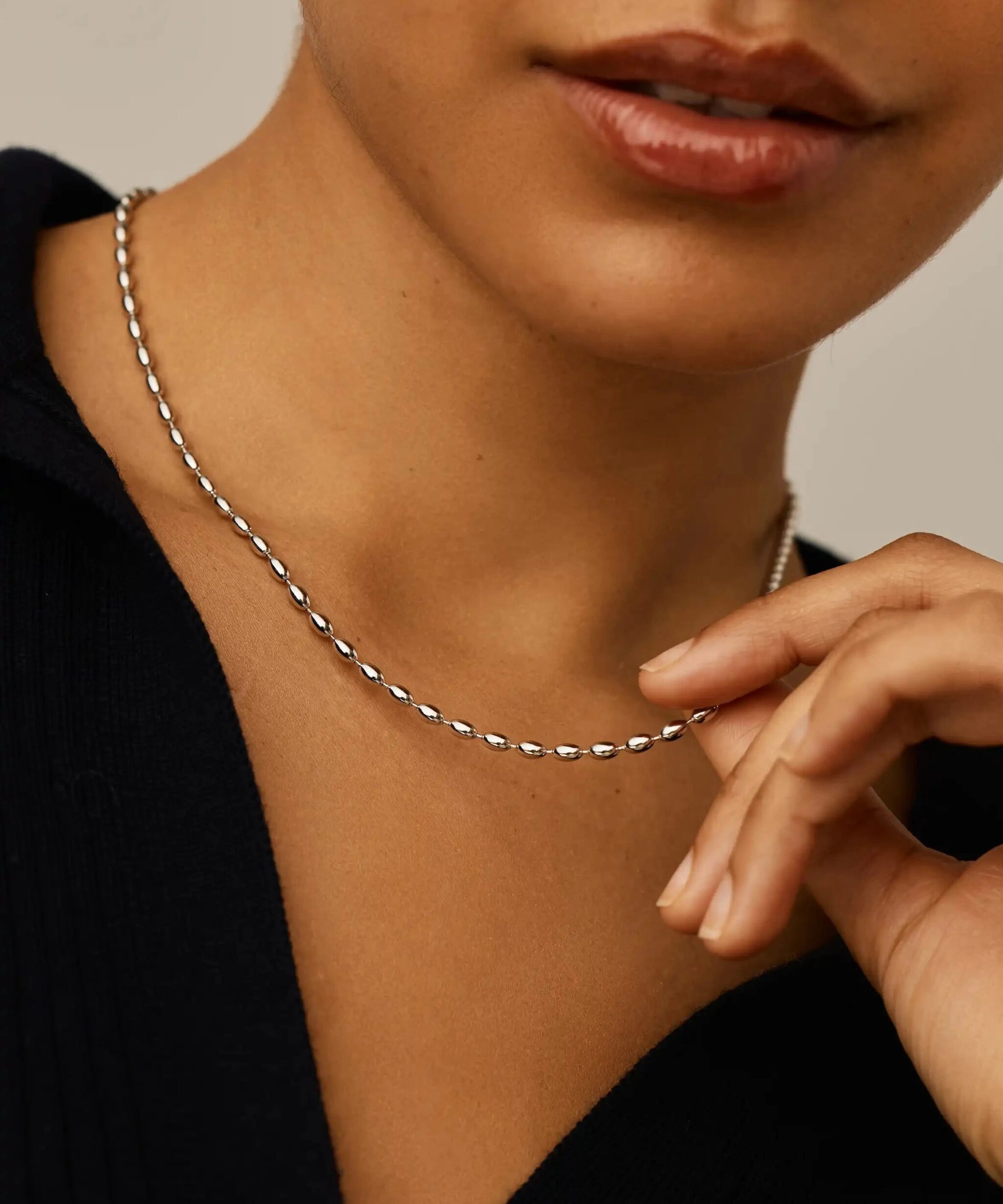 Alternative view of Molten Olive Chain Necklace | Silver Plated