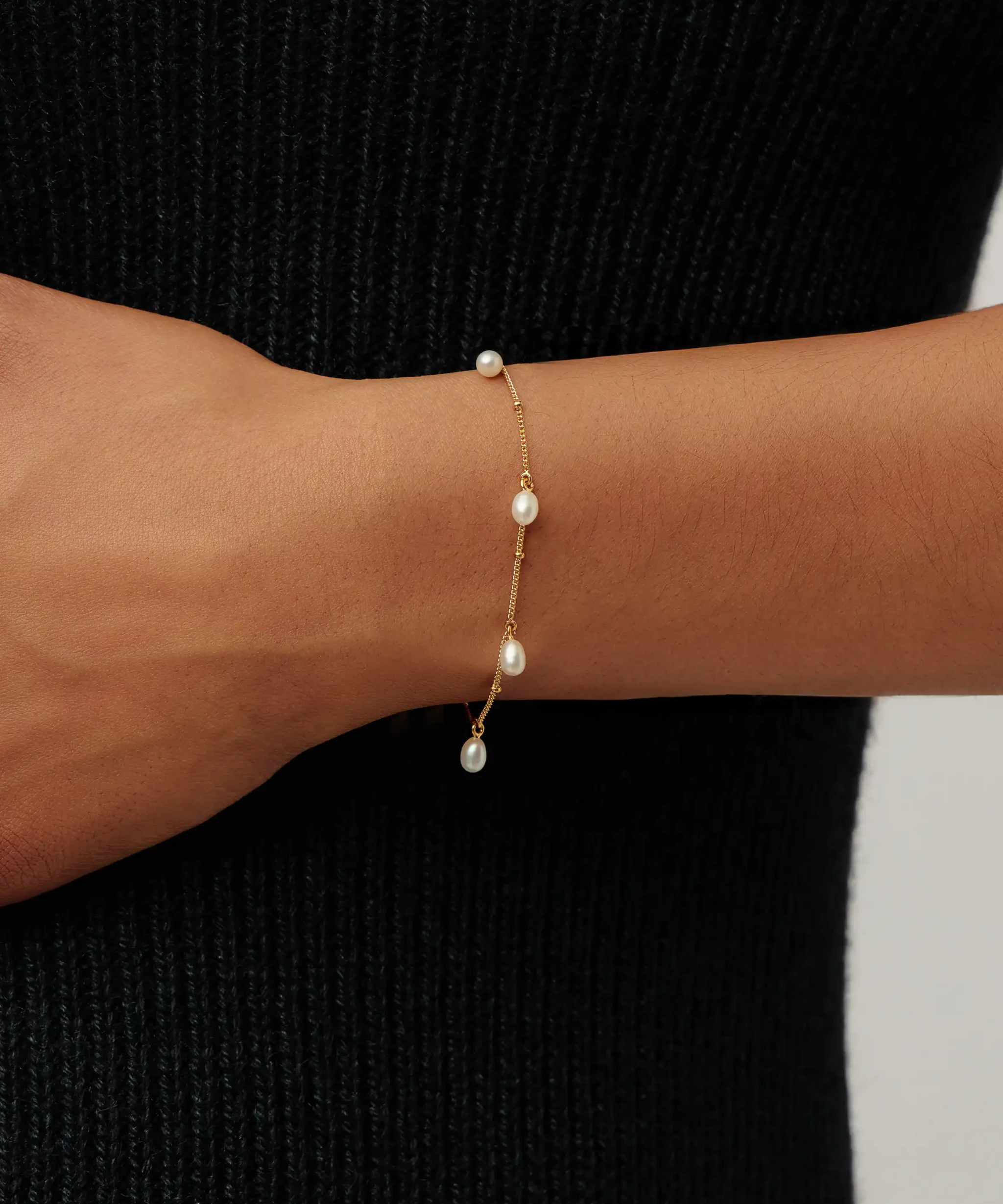 Alternative view of Pearl Baya Baroque Chain Bracelet | 18ct Gold Vermeil/Pearl