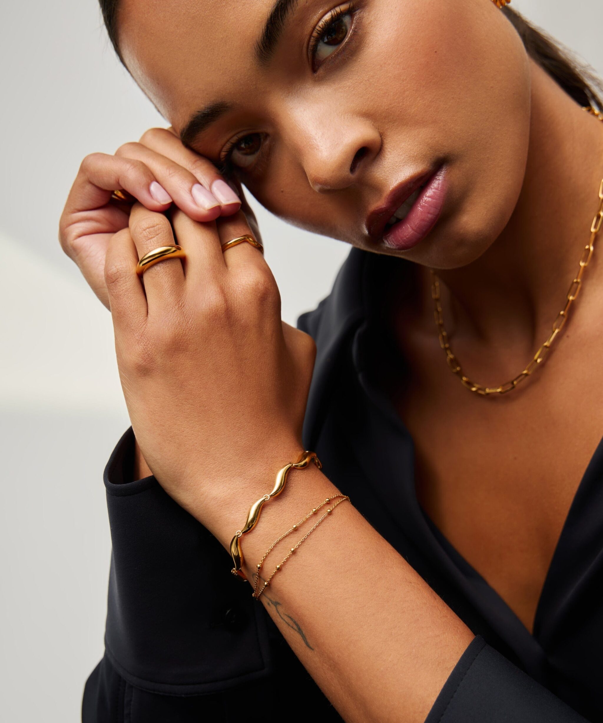 Alternative view of Savi Signature Link Chain Bracelet | 18ct Gold Plated